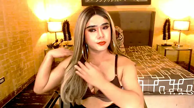 BigCumHuntersxx online show from January 15, 10:35 pm