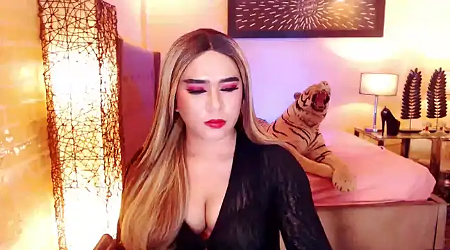 BigCumHuntersxx online show from March 19, 5:39 pm