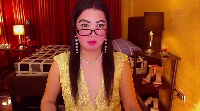 Snapshot of BigCockJewel chatting on January 14, 8:52 am BigCockJewel online show from January 14, 8:52 am