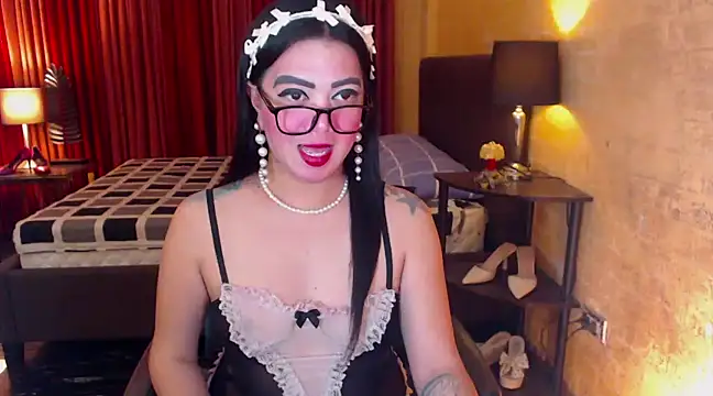 Snapshot of BigCockJewel chatting on January 30, 1:53 pm BigCockJewel online show from January 30, 1:53 pm