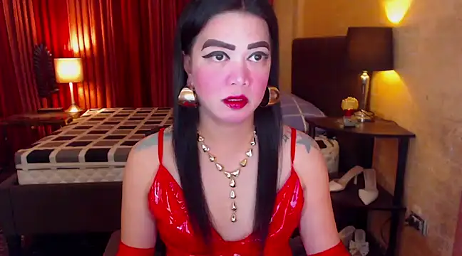 Snapshot of BigCockJewel chatting on February 15, 8:33 am BigCockJewel online show from February 15, 8:33 am