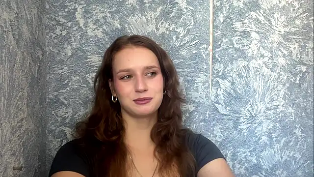 Snapshot of DelmyHyzer chatting on August 4, 9:12 am DelmyHyzer online show from August 4, 9:12 am