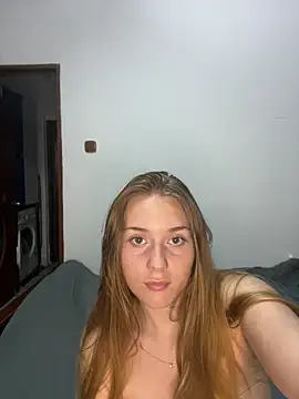 Snapshot of sweetsophiee20 chatting on August 2, 7:12 pm sweetsophiee20 online show from August 2, 7:12 pm