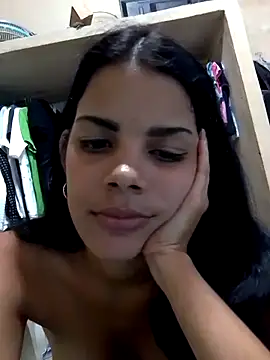 Snapshot of ConejitaCubana chatting on July 28, 8:52 pm ConejitaCubana online show from July 28, 8:52 pm