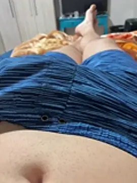Snapshot of bfs136 chatting on July 25, 1:47 am bfs136 online show from July 25, 1:47 am