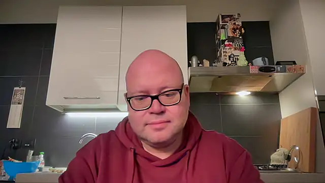 theitalianbear online show from December 21, 6:09 am