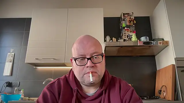 theitalianbear online show from December 22, 1:22 pm