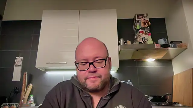 theitalianbear online show from January 2, 8:24 pm