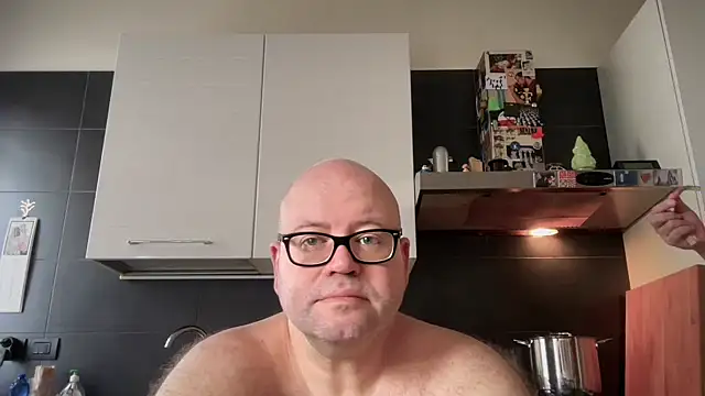 theitalianbear online show from September 22, 3:36 pm