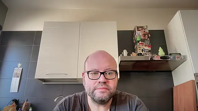 theitalianbear online show from October 7, 9:39 am