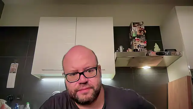 theitalianbear online show from October 14, 2:34 am