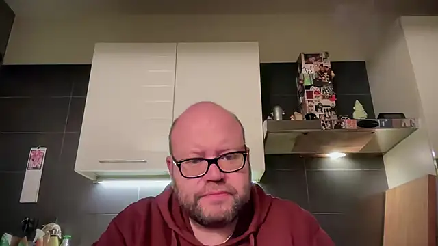 theitalianbear online show from April 8, 2:11 am