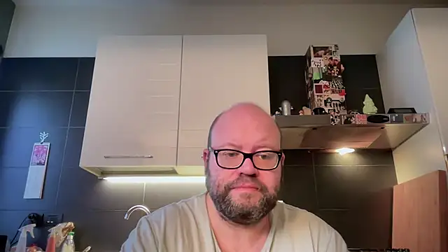theitalianbear online show from April 21, 5:03 am