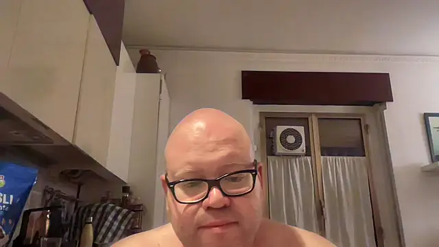 theitalianbear online show from May 22, 2:51 am