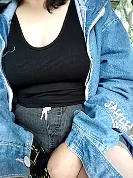 thoconn001  online show from July 29, 2:43 am