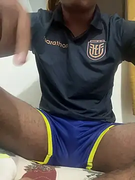 Snapshot of Juanfelipe13 chatting on August 6, 4:14 am Juanfelipe13 online show from August 6, 4:14 am