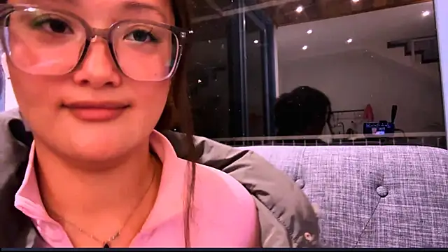Snapshot of SolangeEggert chatting on July 27, 12:34 pm SolangeEggert online show from July 27, 12:34 pm