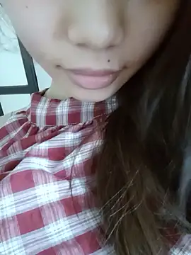 Snapshot of Roise_Lima chatting on July 31, 7:41 am Roise Lima online show from July 31, 7:41 am
