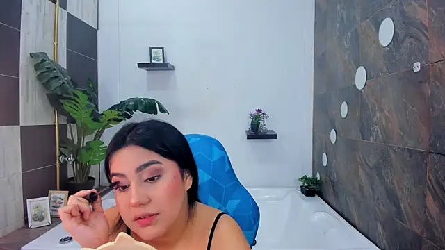Cloe Hanson online show from July 30, 10:47 am
