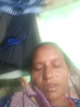 Snapshot of Mohnibhabi55A chatting on August 3, 10:21 am Mohnibhabi55A online show from August 3, 10:21 am