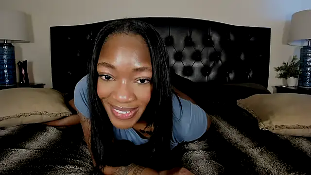 nicolesolace online show from March 9, 9:08 pm