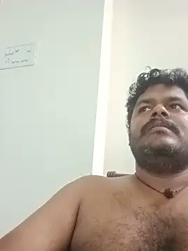 Snapshot of yourmlll chatting on August 7, 4:09 pm yourmlll online show from August 7, 4:09 pm