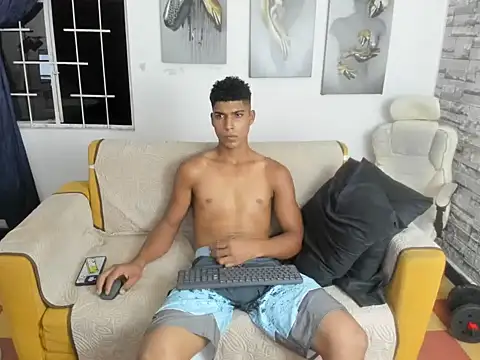 Snapshot of santiago_diazz chatting on August 2, 2:21 am santiago diazz online show from August 2, 2:21 am