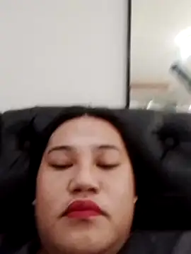 Snapshot of Andrea0414 chatting on February 17, 2:08 am Andrea0414 online show from February 17, 2:08 am