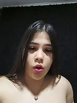 Snapshot of Sex_Bunny chatting on August 3, 4:00 am Sex Bunny online show from August 3, 4:00 am