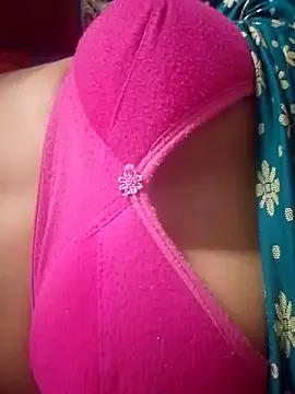 Snapshot of Miss_mohni chatting on August 7, 4:09 pm Miss mohni online show from August 7, 4:09 pm