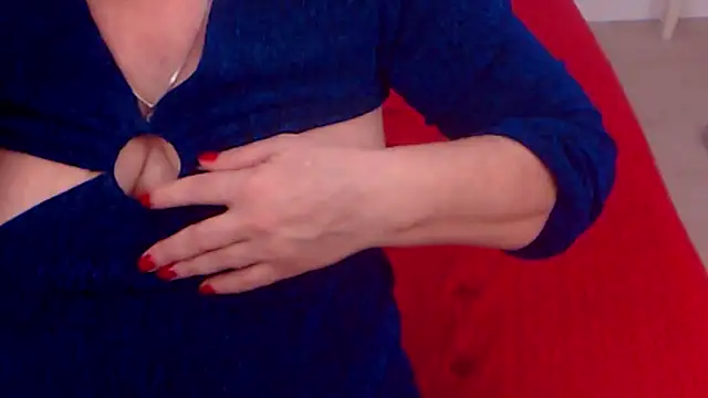 Snapshot of LadyAlana chatting on December 7, 11:01 pm LadyAlana online show from December 7, 11:01 pm