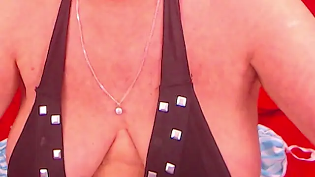 Snapshot of LadyAlana chatting on January 12, 1:32 am LadyAlana online show from January 12, 1:32 am