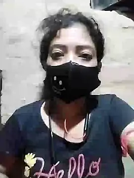 Snapshot of Magic-heart2 chatting on August 1, 8:08 pm Magic-heart2 online show from August 1, 8:08 pm
