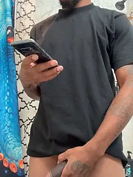 Snapshot of BigdaddyD1400 chatting on September 9, 5:40 am BigdaddyD1400 online show from September 9, 5:40 am