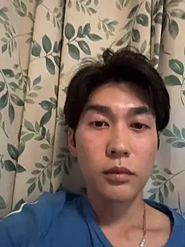 Snapshot of shun_japan chatting on August 2, 12:03 pm shun japan online show from August 2, 12:03 pm