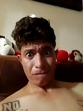 Snapshot of Danirompeculos chatting on August 3, 1:05 pm Danirompeculos online show from August 3, 1:05 pm