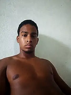 Snapshot of novinnho08 chatting on August 3, 3:16 pm novinnho08 online show from August 3, 3:16 pm
