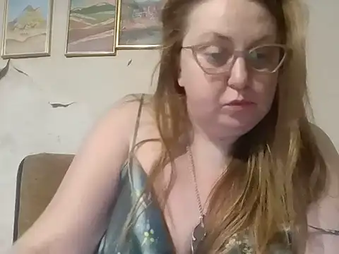 Snapshot of NyxVanta chatting on August 5, 1:03 pm NyxVanta online show from August 5, 1:03 pm