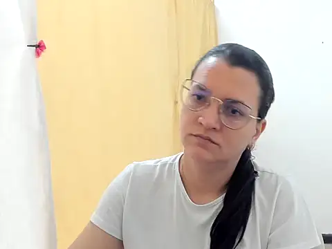 MARILYN GARCIA online show from October 24, 1:51 pm