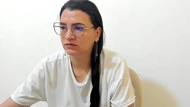 MARILYN GARCIA online show from November 30, 2:32 pm