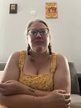 princess1688 online show from August 6, 4:14 am