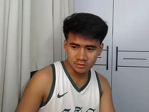 thomasbigcockxxx online show from August 5, 5:10 am