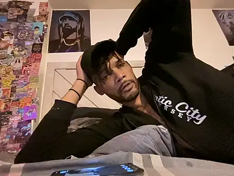 Snapshot of Bxslim chatting on August 8, 10:01 pm Bxslim online show from August 8, 10:01 pm