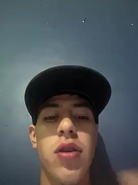 Alanjimenezz online show from August 6, 6:37 am