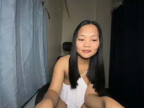 Snapshot of Lovely_Mae25xx chatting on August 7, 9:00 am Lovely Mae25xx online show from August 7, 9:00 am