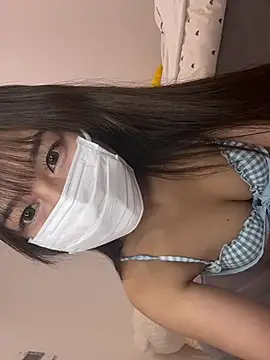 Snapshot of SakuraMochan chatting on August 8, 1:57 pm SakuraMochan online show from August 8, 1:57 pm