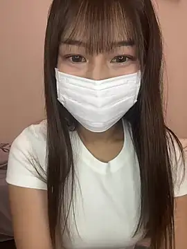 Snapshot of SakuraMochan chatting on August 9, 1:05 pm SakuraMochan online show from August 9, 1:05 pm
