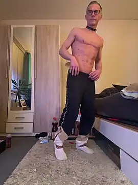 slaveboy2016xh online show from January 3, 10:29 pm