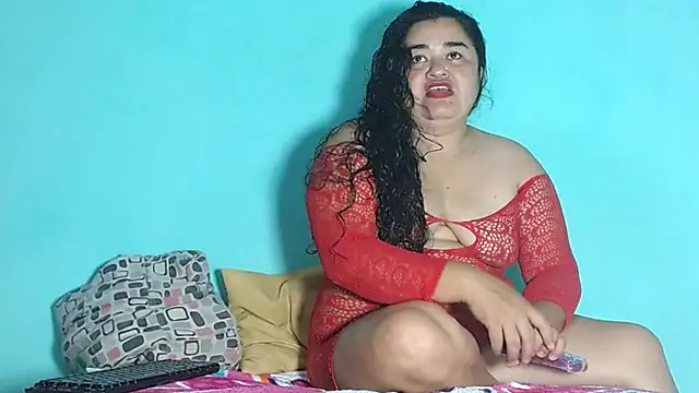 Snapshot of nenecanoir69 chatting on August 8, 7:16 pm nenecanoir69 online show from August 8, 7:16 pm
