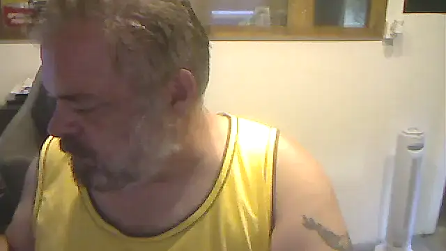 Snapshot of Nimmmich51 chatting on August 9, 5:34 am Nimmmich51 online show from August 9, 5:34 am